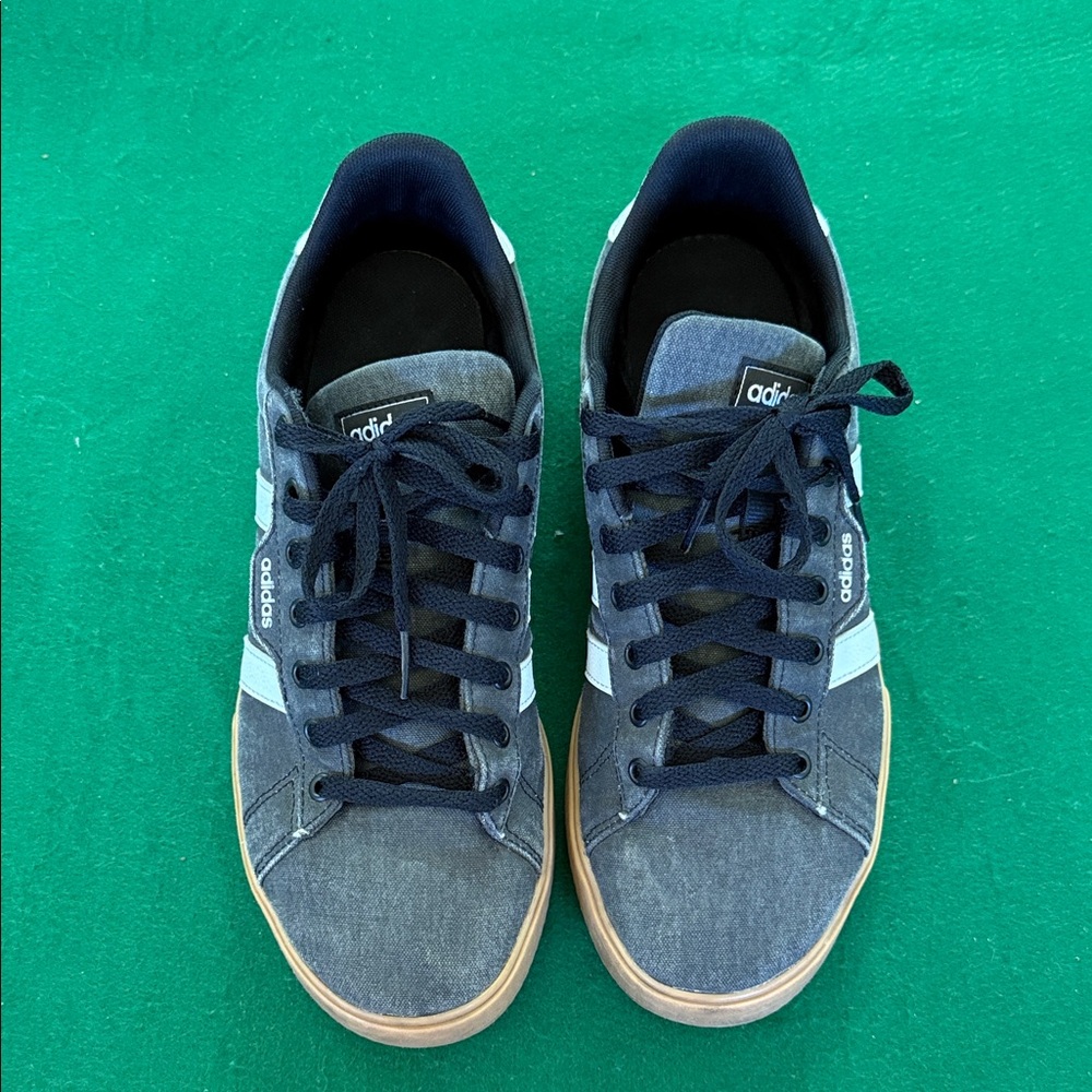 Adidas Men's dark gray and White Samba Sneakers